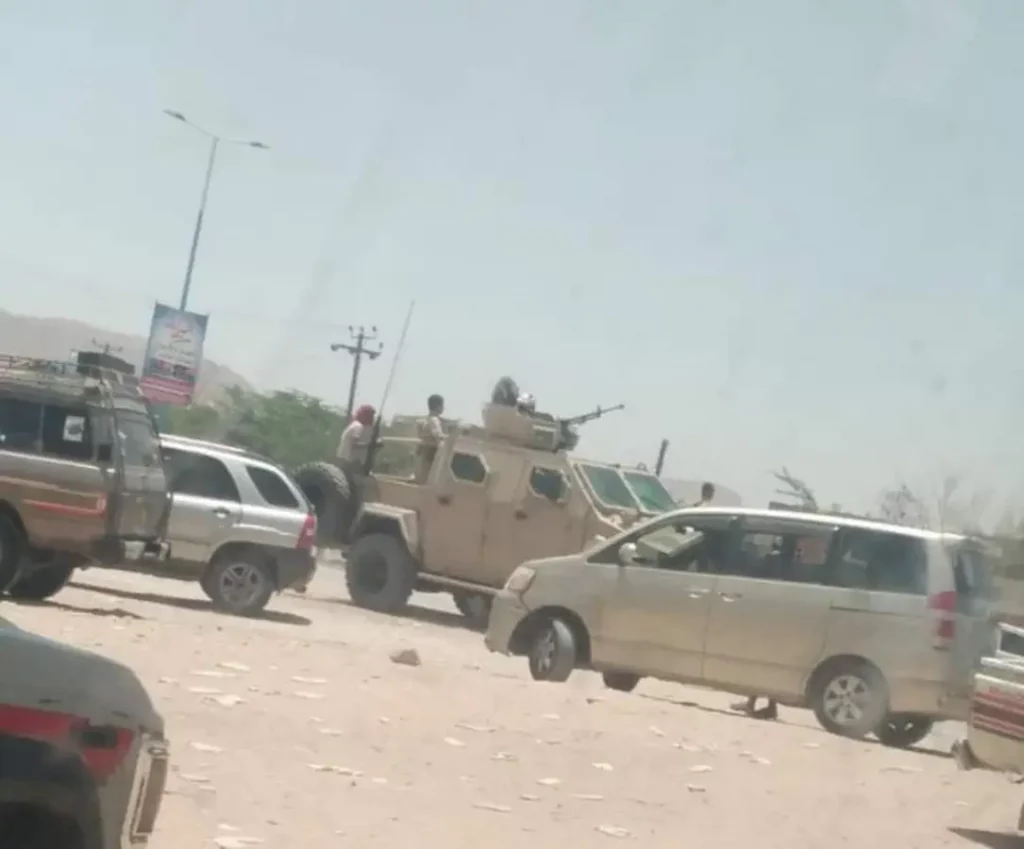 استشهاد جندي من دفاع شبوة ومطلوب امنيا في اطلاق نار بعتق