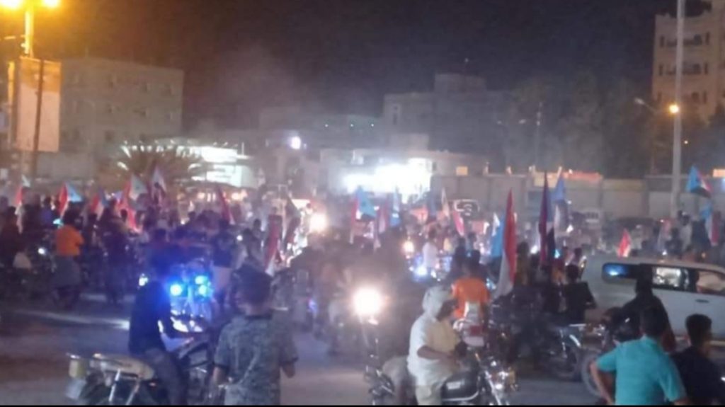 احتجاجات شعبية في سيئون تدعوا إلى تمكين النخبة الحضرمية من الوادي والصحراء