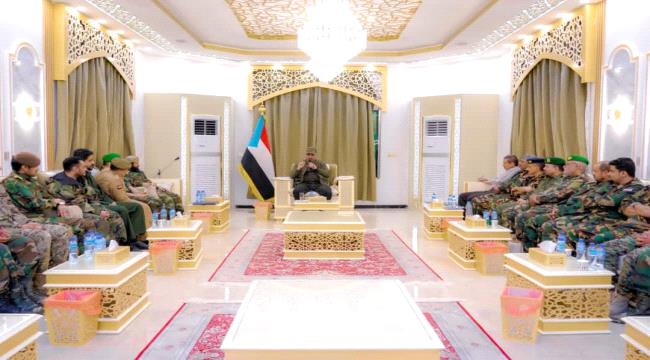 الرئيس عيدروس الزُبيدي : تضحيات أبطال القوات المسلحة والأمن ودماء الشهداء خطٌ أحمر لا مساومة فيها