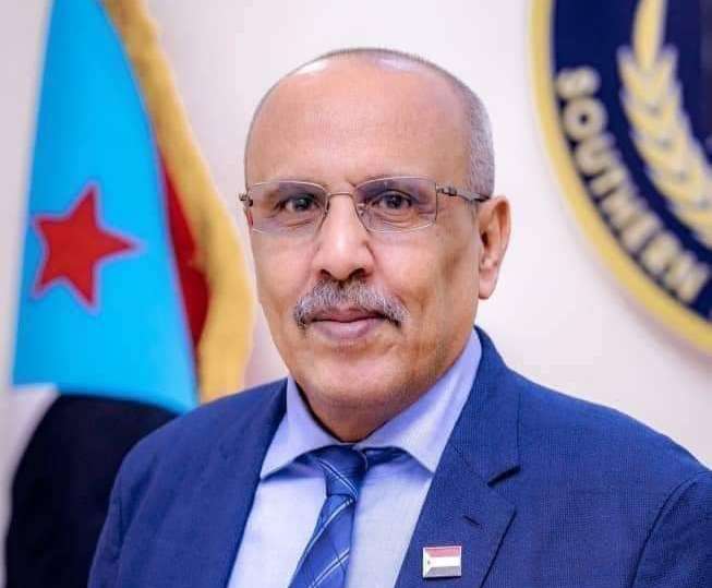 المجلس الانتقالي الجنوبي يعلن دعمه لمطالب البحسني عقب تعليق مشاركته في اجتماعات المجلس الرئاسي