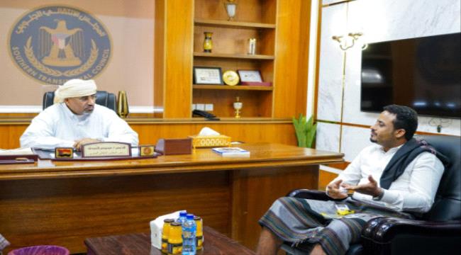 الرئيس عيدروس الزُبيدي يلتقي نجل اللواء محمود الصبيحي