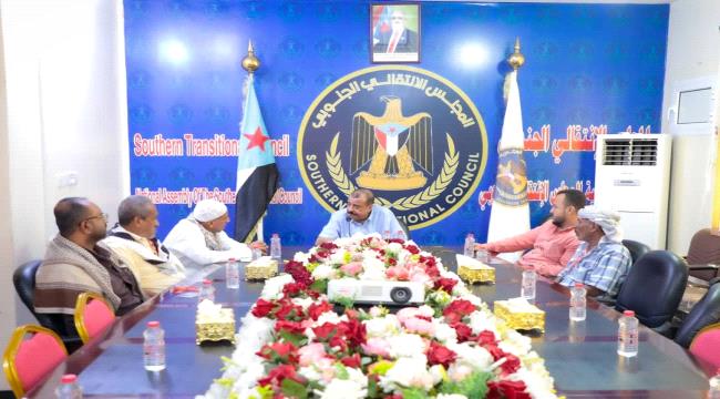 اللواء أحمد بن بريك يلتقي عدداً من الشخصيات القبلية والاجتماعية الحضرمية