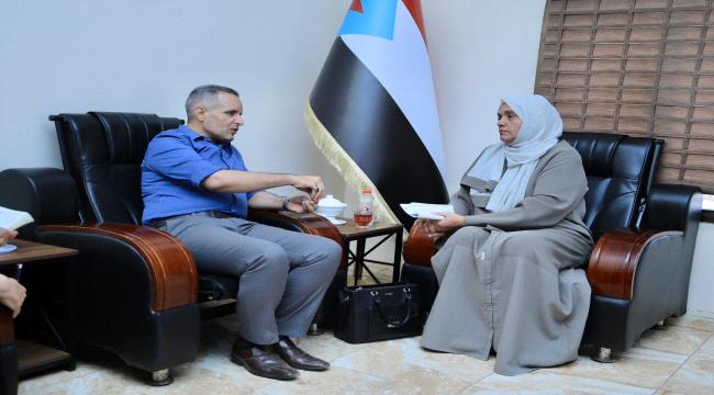نائب رئيس الهيئة الوطنية للإعلام الجنوبي يستقبل رئيس هيئة المرأة بالمجلس الانتقالي