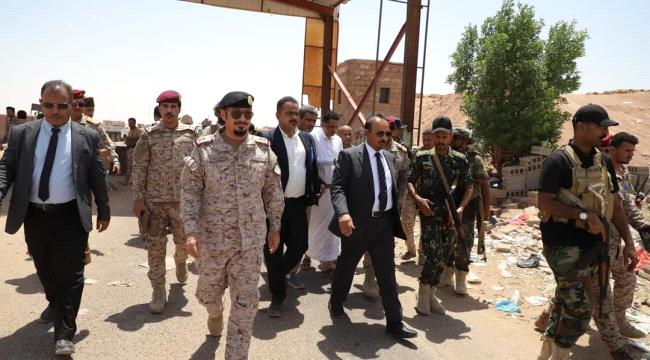 السلطة المحلية بحضرموت تتسلّم إداريًا وأمنيًا ميناء الوديعة البري وتدشن العمل بالمنفذ الجديد