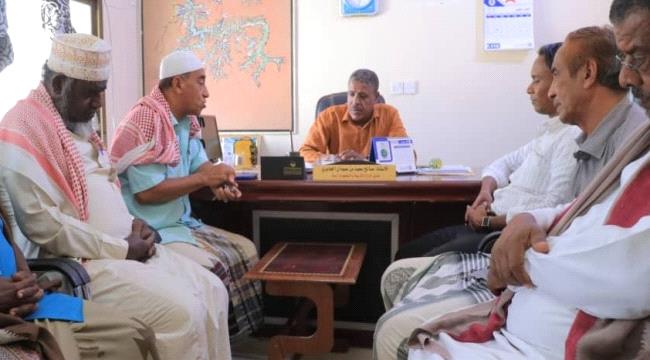 قيادة انتقالي وادي وصحراء حضرموت تتفقد إدارة التربية والتعليم بمديرية ساه