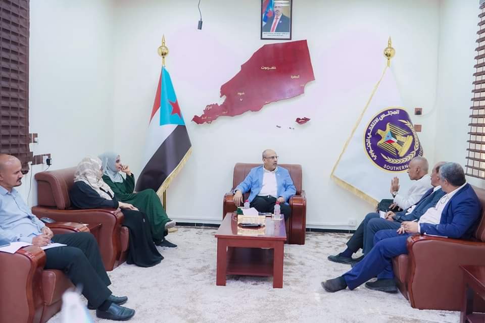 رئيس الجمعية الوطنية يناقش قضايا التعليم الفني والتدريب المهني مع مدير الرقابة والتفتيش بالوزارة