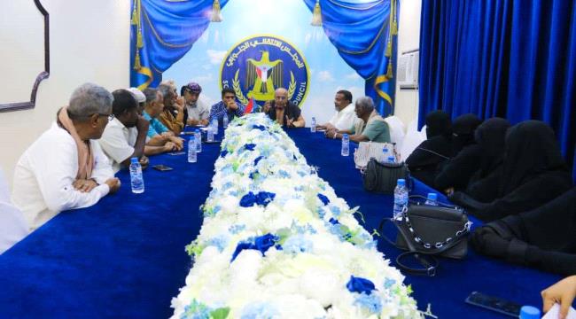 الكثيري يلتقي باللجنة النقابية للمعلمين الجنوبيين بحضرموت