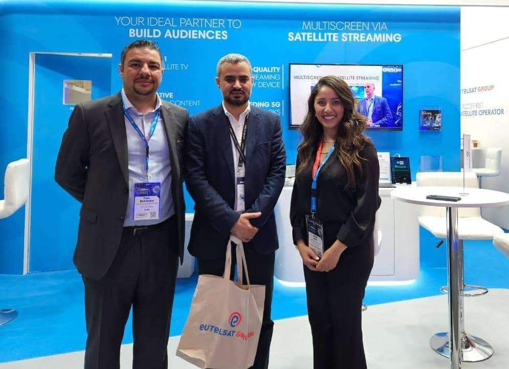 رئيس قطاع الإذاعة والتلفزيون يشارك في معرض “كابسات” الدولي بدبي