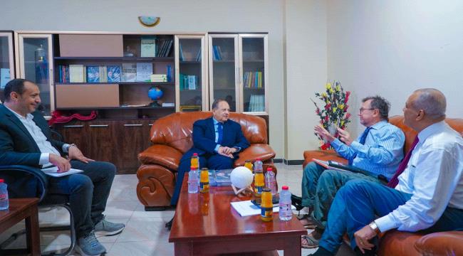 الدكتور الحاج يلتقي الباحث الفرنسي جوزيل ماري بيل