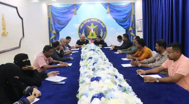 العميد المحمدي يترأس الاجتماع الدوري لتنفيذية انتقالي حضرموت لشهر يوليو