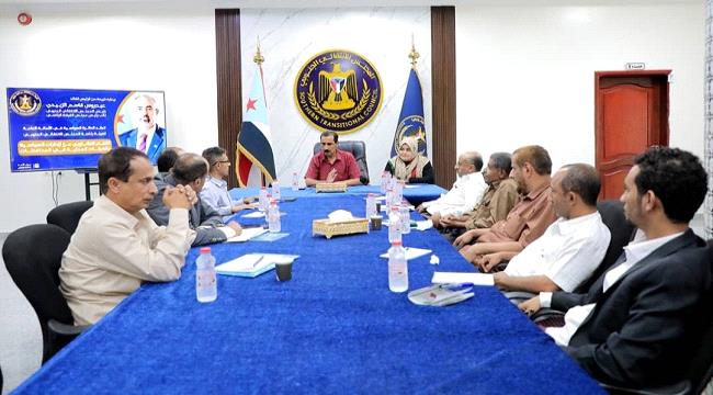 أمانة الإنتقالي تنظم لقاءً تشاورياً مع الإدارات السياسية بالهيئات المحلية للمجلس بالمحافظات