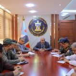 الكثيري يرأس اجتماعاً لقيادة السلطة المحلية والقوات العسكرية والأمنية بالعاصمة عدن