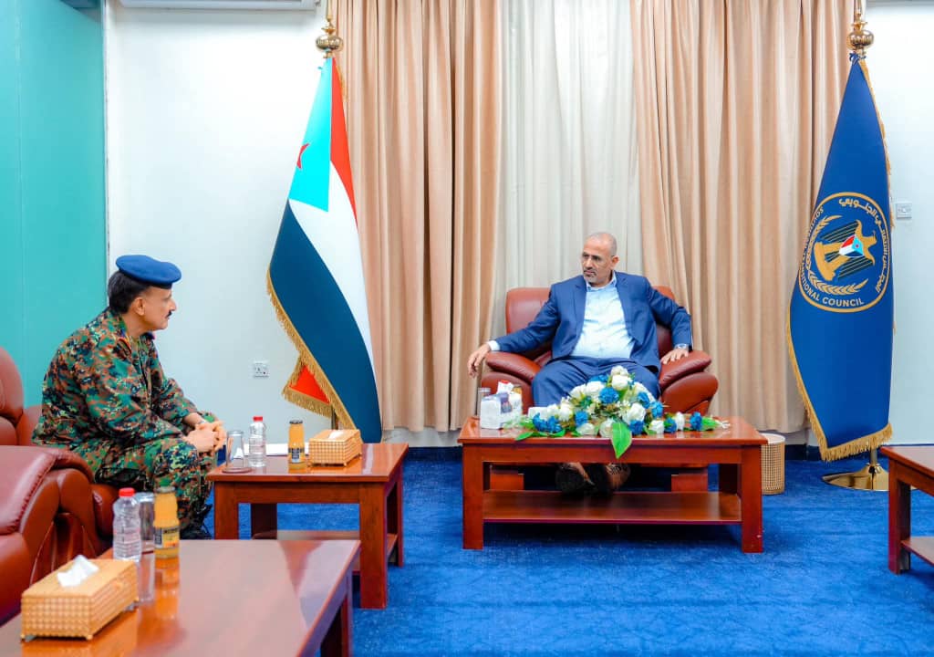 الرئيس الزُبيدي يطّلع على جاهزية قوات الأمن الخاصة ويشدد على أهمية تكثيف برامج التدريب ورفع القدرات