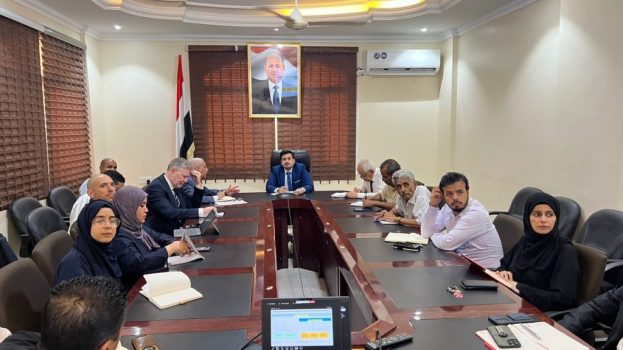 وزارة المياه والبيئة تناقش مع وفد البنك الدولي مشاريع المرحلة القادمة في قطاعي المياه والمناخ