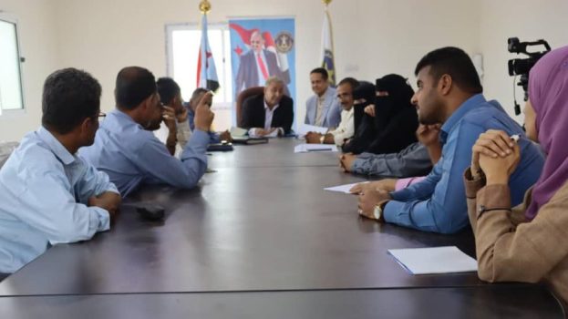 فريق التوجيه والرقابة الرئاسية يدشن نزولاته إلى محافظة لحج .