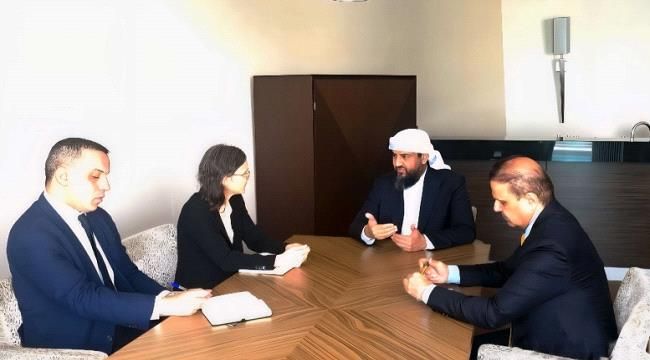 المحرّمي يلتقي السفيرة الفرنسية لبحث تعزيز العلاقات ومكافحة الإرهاب