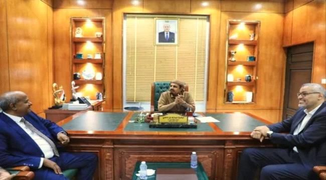محافظ حضرموت يستقبل وكيل وزارة الشباب ورئيس اتحاد كرة السلة