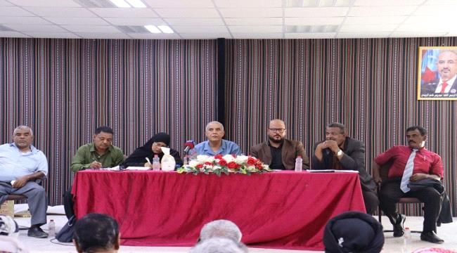 فريق التوجيه والرقابة الرئاسي يلتقي أعضاء الجمعية الوطنية ومجلس المستشارين من ساحل حضرموت