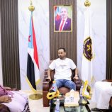 فريق التوجيه والرقابة الرئاسي يناقش تطوير العمل التنظيمي وتكثيف الأنشطة الشبابية بالمهرة