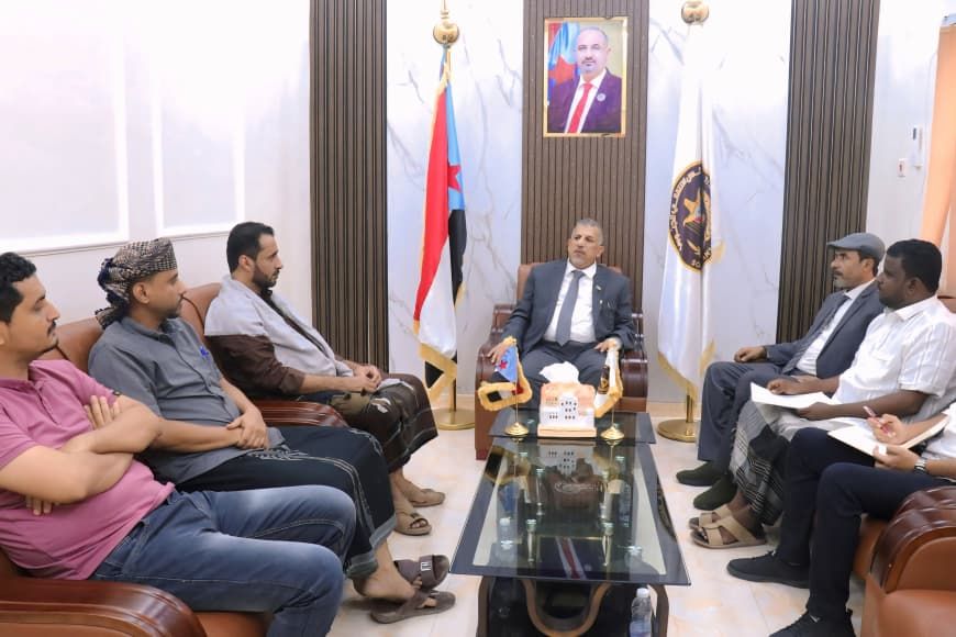 فريق التوجيه والرقابة الرئاسي يبحث مع إعلاميي انتقالي المهرة توحيد الجهود وتعزيز الحضور الإعلامي