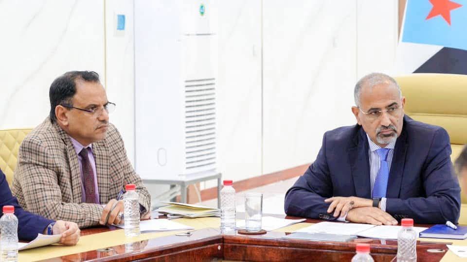 الوزير السقطري يؤكد تأييده الكامل لقرارات الرئيس القائد عيدروس قاسم الزُبيدي