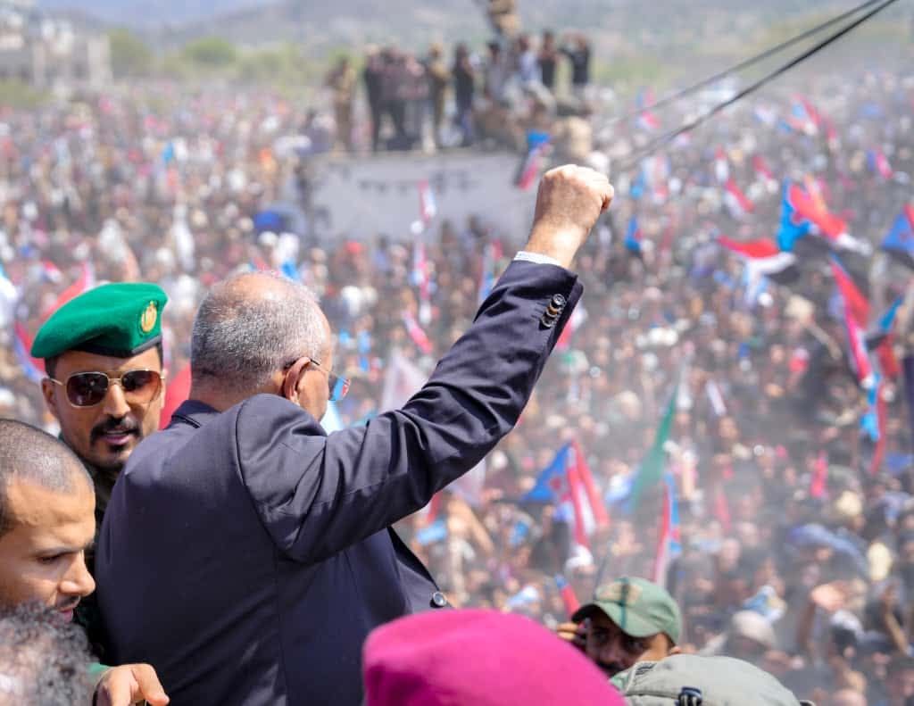 الرئيس الزُبيدي يشهد المهرجان الجماهيري الحاشد في الضالع بمناسبة الذكرى الـ62 لثورة 14 أكتوبر المجيدة