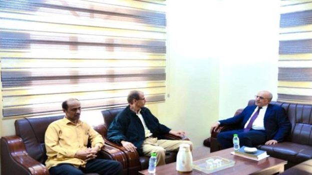 الكثيري يبحث تعزيز أداء الشؤون الاجتماعية بحضرموت