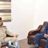 رئيس انتقالي حضرموت يلتقي رئيس مركز العمليات المشتركة بالمحافظة