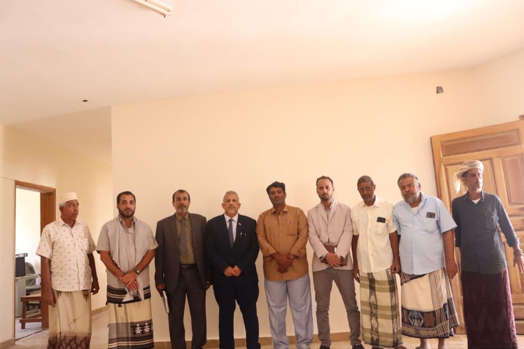 فريق التوجيه والرقابة الرئاسي يطلع على سير عمل مكتب الهيئة العامة للتأمينات والمعاشات بالمهرة