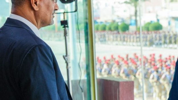 الرئيس القائد عيدروس الزُبيدي يشهد عرضا عسكريا مهيبا للقوات المسلحة الجنوبية احتفاءً بالعيد الـ58 للاستقلال الوطني 30 نوفمبر