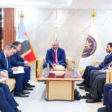 الرئيس عيدروس الزُبيدي يستقبل سفير روسيا الاتحادية لدى بلادنا