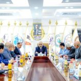 الرئيس الزُبيدي يبحث سُبل تطوير البنية التحتية لقطاع النقل