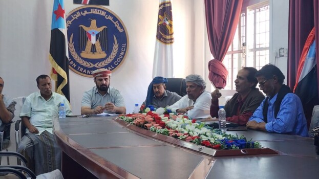 لقاء تشاوري بالمهرة يناقش التطورات السياسية والعسكرية بالمحافظة ويؤكد الثوابت الوطنية