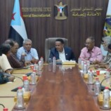القائم بأعمال الأمين العام يلتقي لجنة القوى السياسية الموقعة على الميثاق الوطني الجنوبي