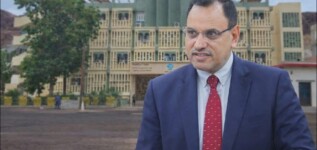 رئيس وموظفو هيئة للمصائد السمكية بالمهرة يقدمون التهاني بمناسبة تجديد الثقة للوزير السقطري