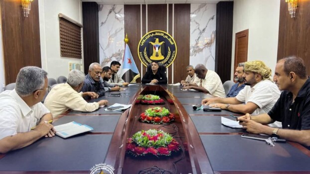 ناقش إبرز المستجدات السياسية وترتيبات اللقاء الموسع .. الزامكي يرأس اجتماعاً استثنائياً لرؤساء القيادة المحلية بمديريات العاصمة عدن